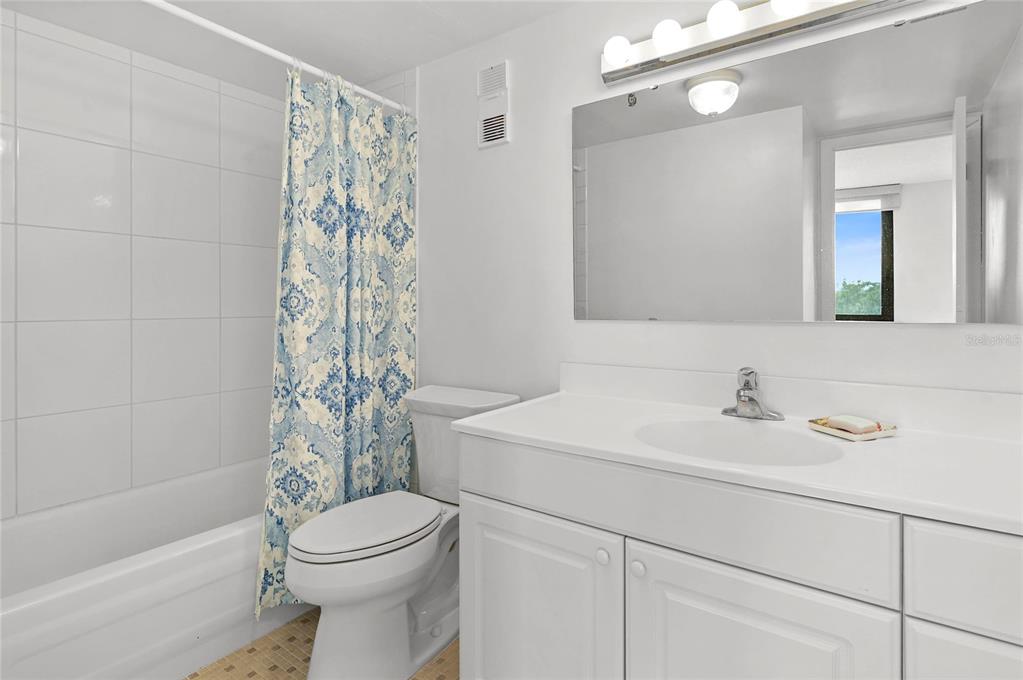 Property listing photo for 400 E COLONIAL DRIVE #508