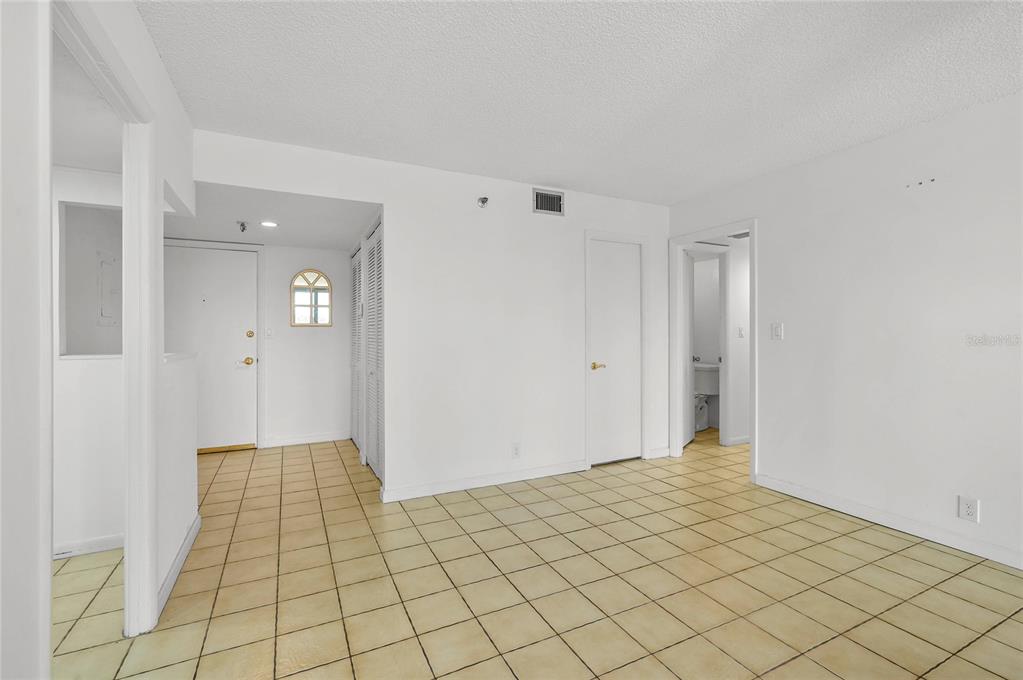 Property listing photo for 400 E COLONIAL DRIVE #508