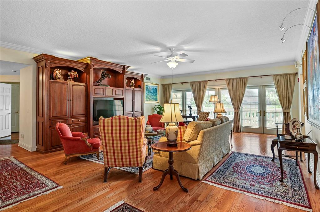 Property listing photo for 200 S INTERLACHEN AVENUE #350