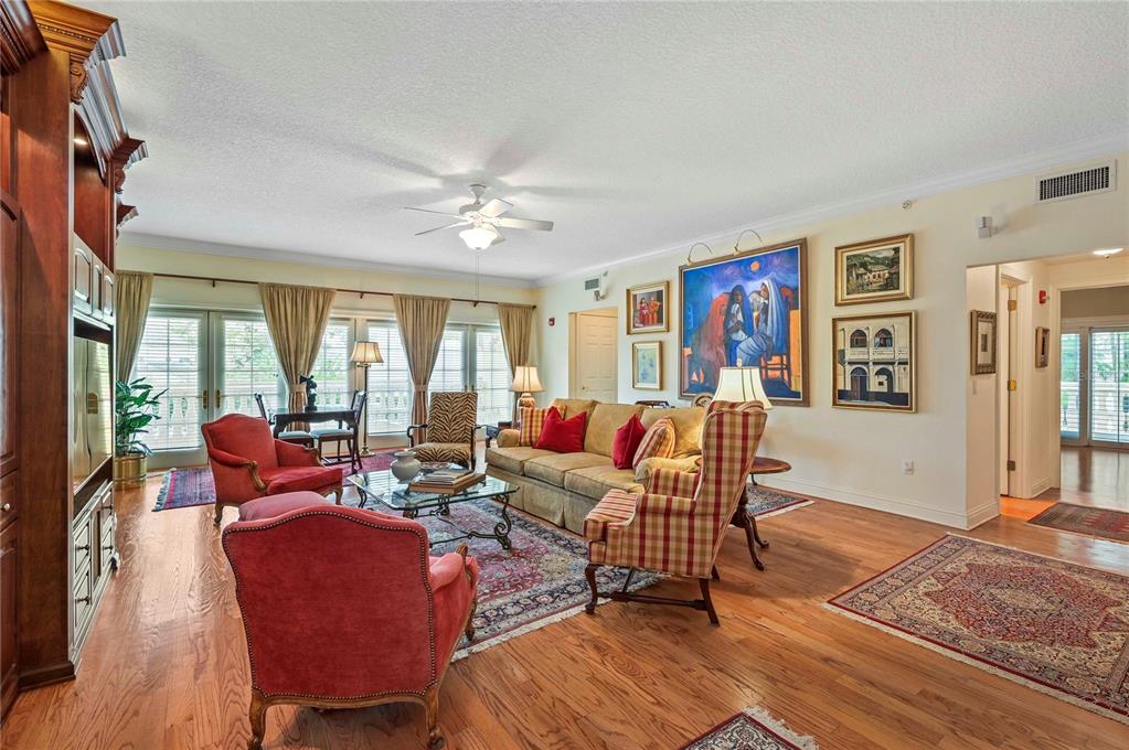 Property listing photo for 200 S INTERLACHEN AVENUE #350