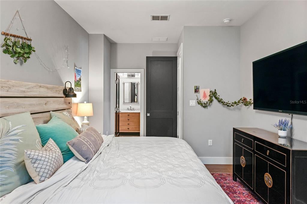 Property listing photo for 1271 PALMER AVENUE