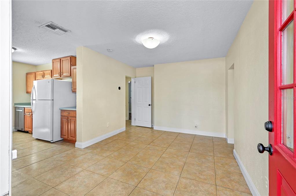 Property listing photo for 800 W CANTON AVENUE