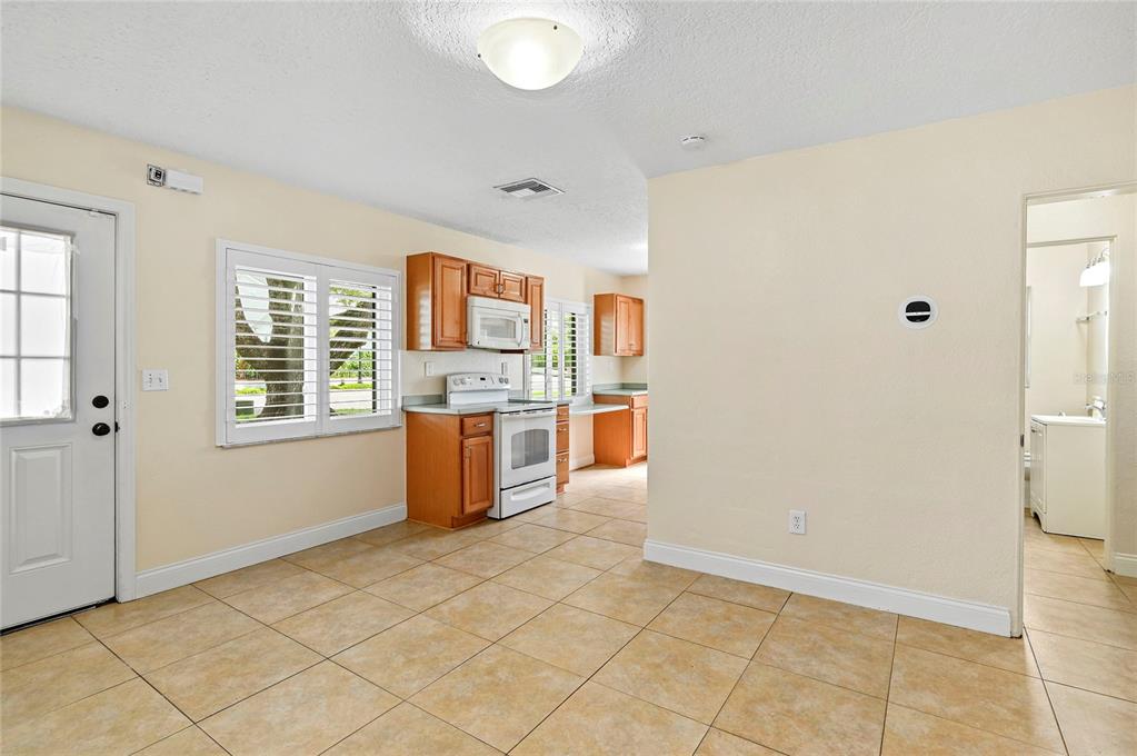 Property listing photo for 800 W CANTON AVENUE