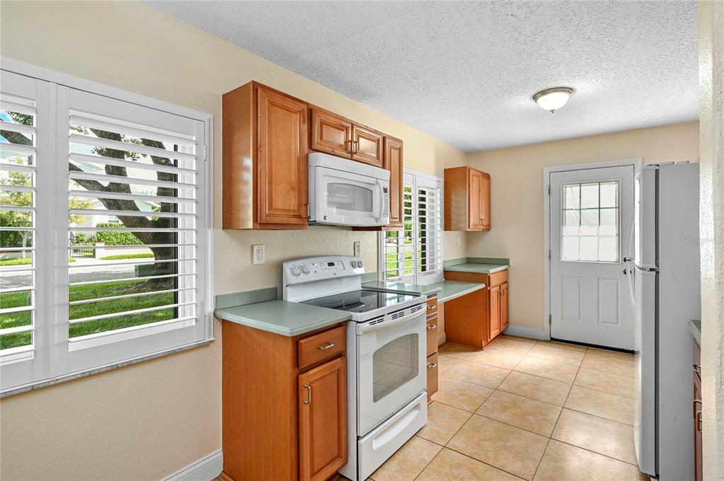 Property listing photo for 800 W CANTON AVENUE