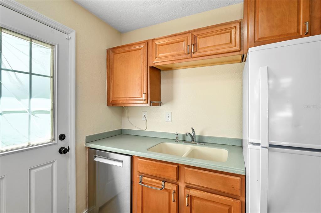 Property listing photo for 800 W CANTON AVENUE