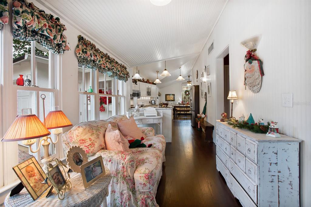 Property listing photo for 1554 HARRIS CIRCLE