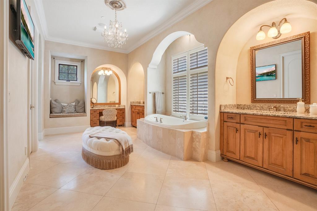 Property listing photo for 2048 ROBIN ROAD