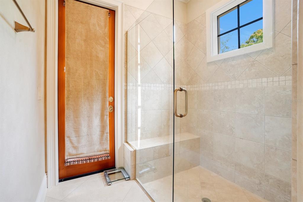 Property listing photo for 2048 ROBIN ROAD
