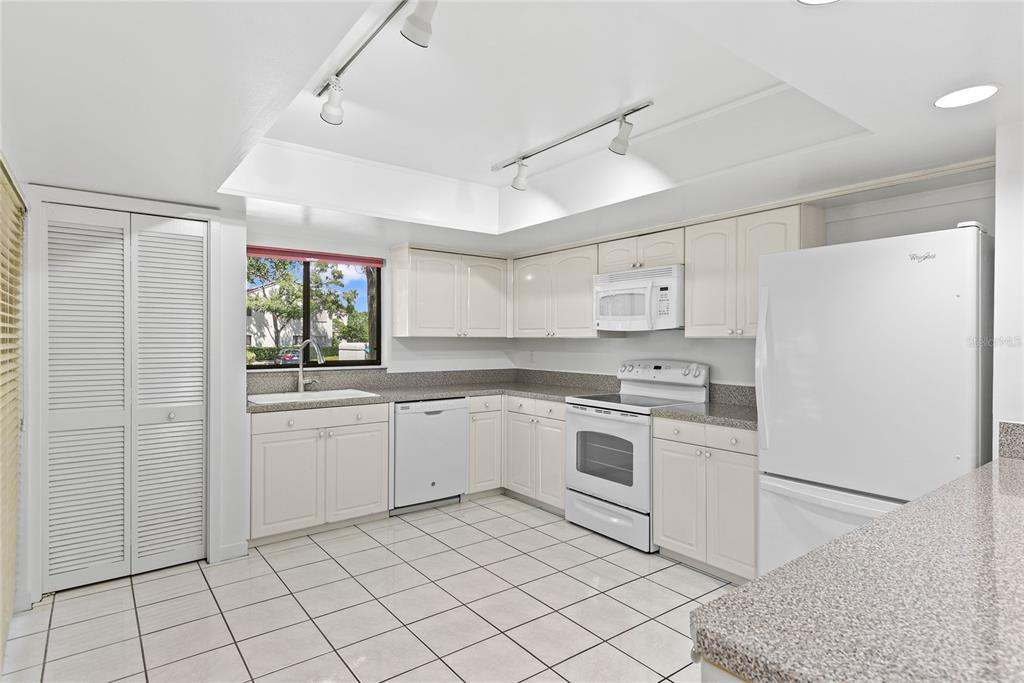 Property listing photo for 1000 WINDERLEY PLACE #144