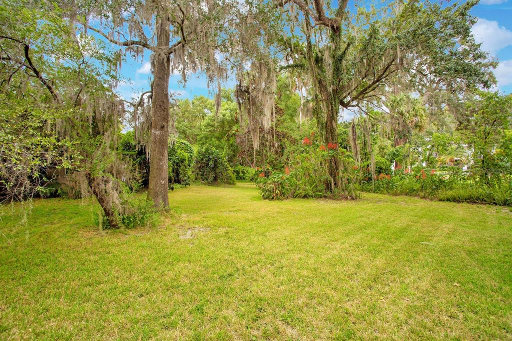 Property listing photo for 2000 E ADAMS DRIVE