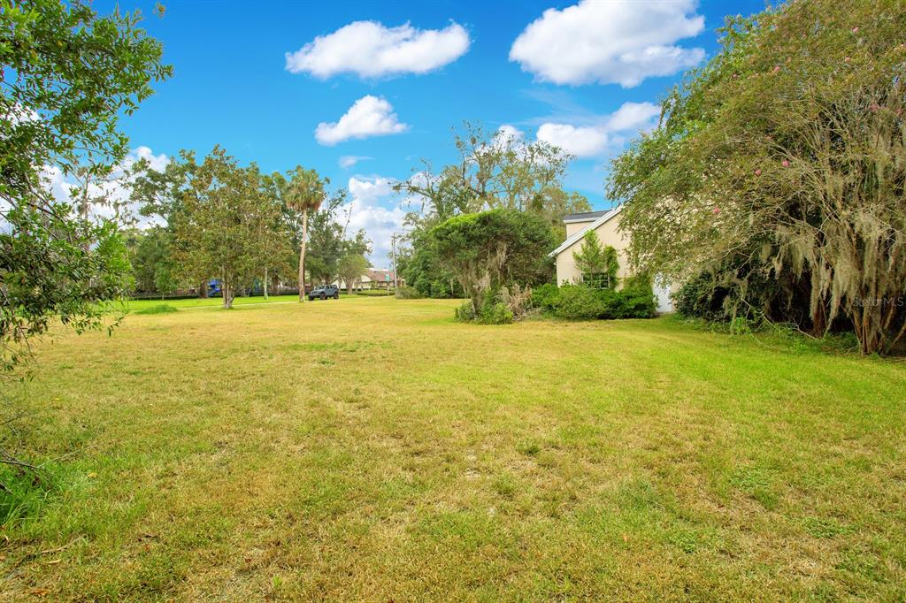 Property listing photo for 2000 E ADAMS DRIVE