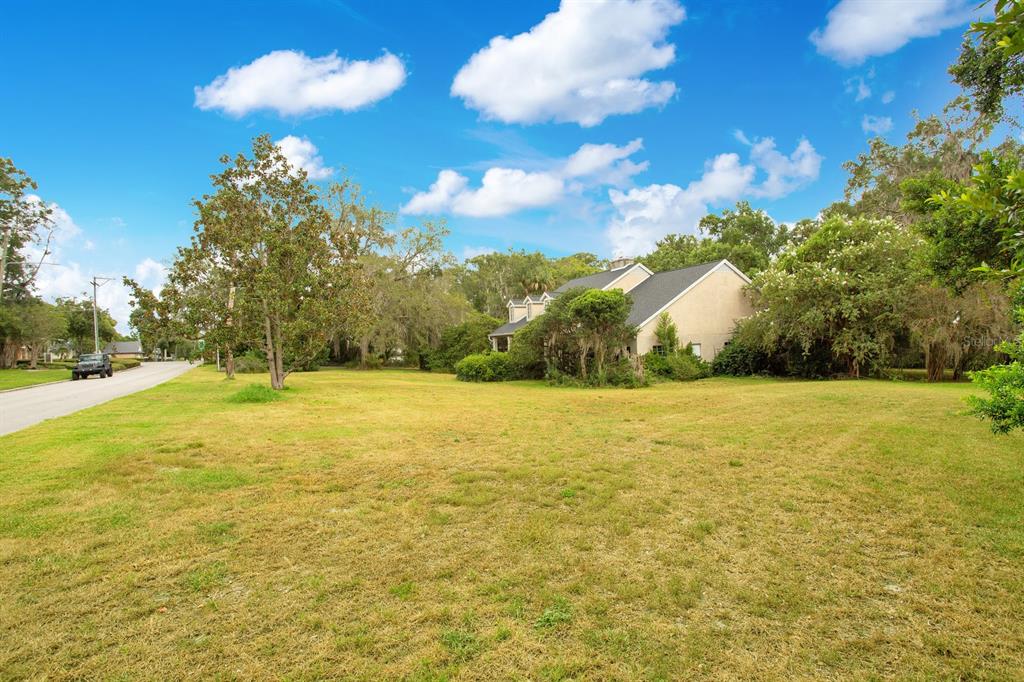 Property listing photo for 2000 E ADAMS DRIVE