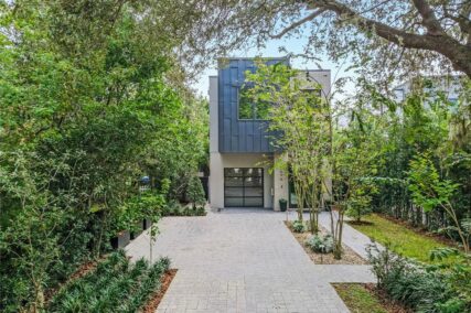 more about 1270 ARLINGTON PLACE