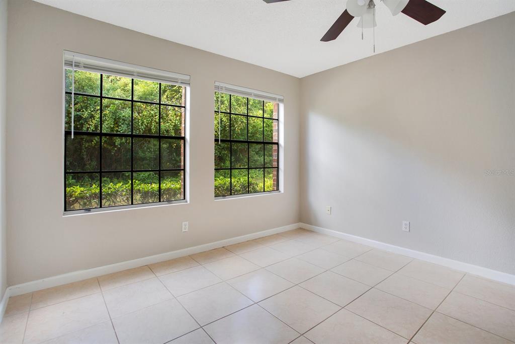 Property listing photo for 415 LAKEPOINTE DRIVE #102