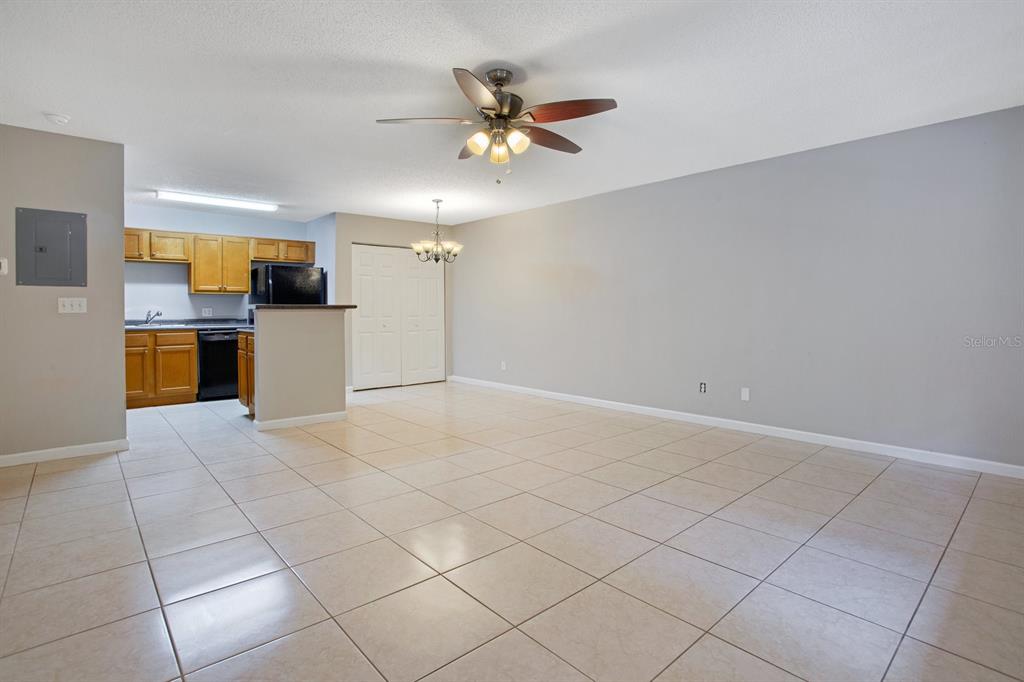 Property listing photo for 415 LAKEPOINTE DRIVE #102