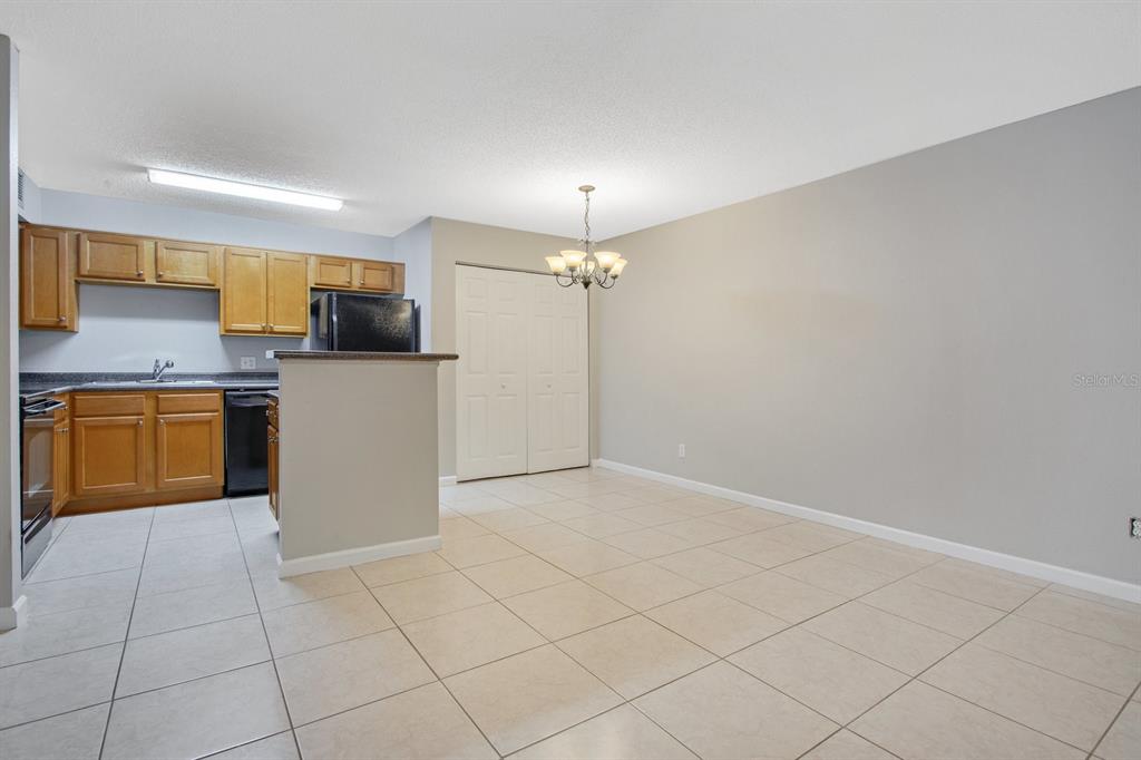Property listing photo for 415 LAKEPOINTE DRIVE #102