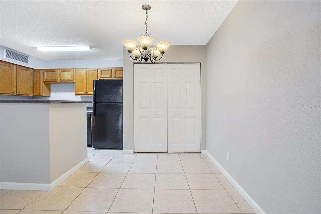 Property listing photo for 415 LAKEPOINTE DRIVE #102