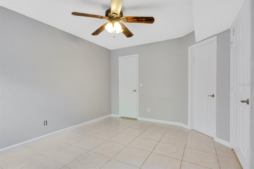 Property listing photo for 415 LAKEPOINTE DRIVE #102