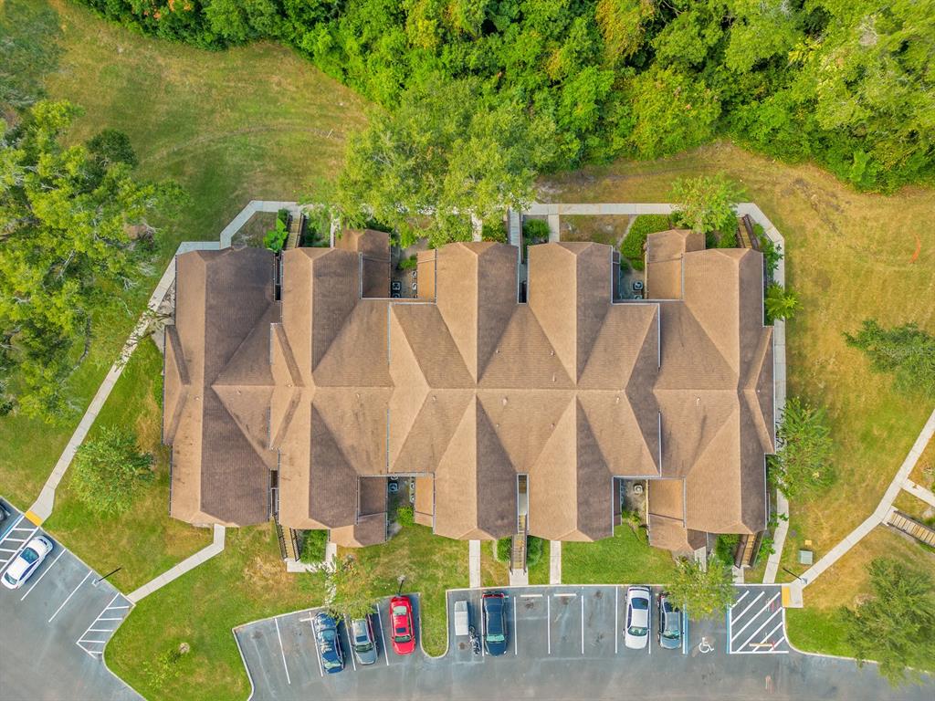 Property listing photo for 415 LAKEPOINTE DRIVE #102