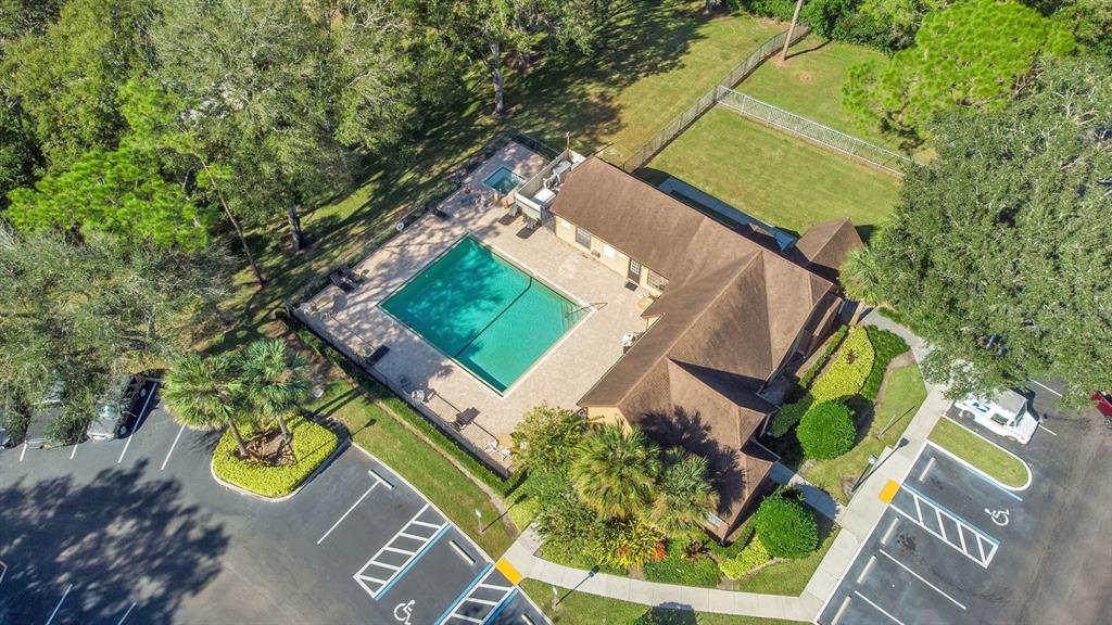 Property listing photo for 415 LAKEPOINTE DRIVE #102