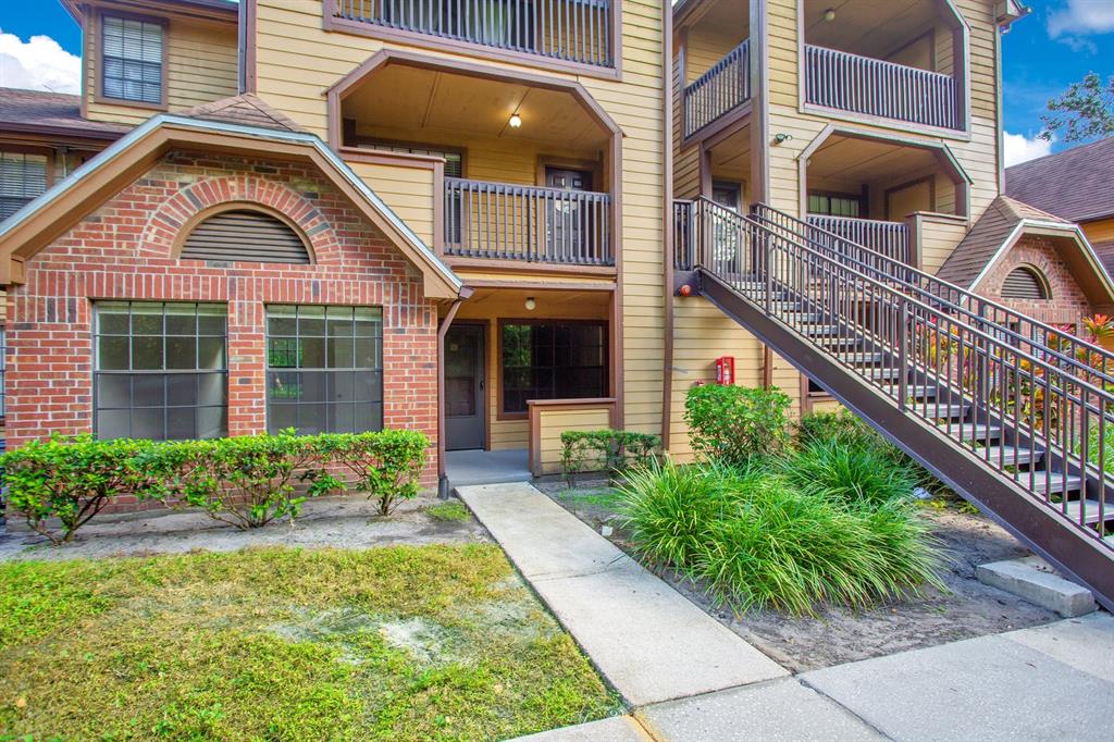 Property listing photo for 415 LAKEPOINTE DRIVE #102