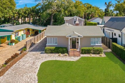 more about 770 MARYLAND AVENUE