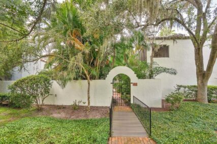 more about 625 N INTERLACHEN AVENUE #A
