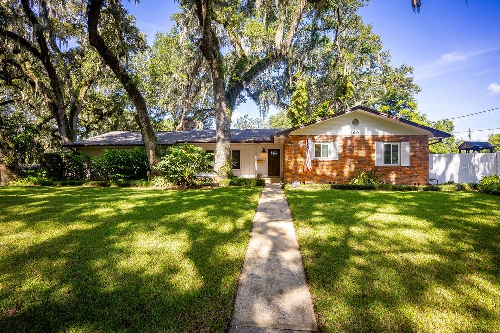 Property listing photo for 1004 GREGORY DRIVE