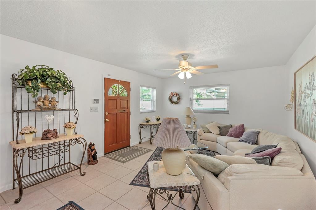 Property listing photo for 1621 CHESTNUT AVENUE
