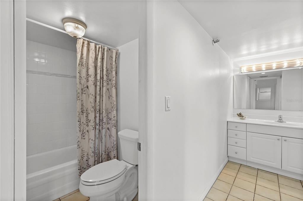 Property listing photo for 400 E COLONIAL DRIVE #508