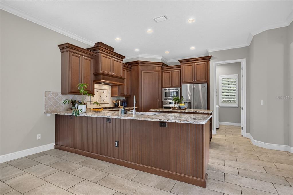Property listing photo for 630 LIVE OAK STREET