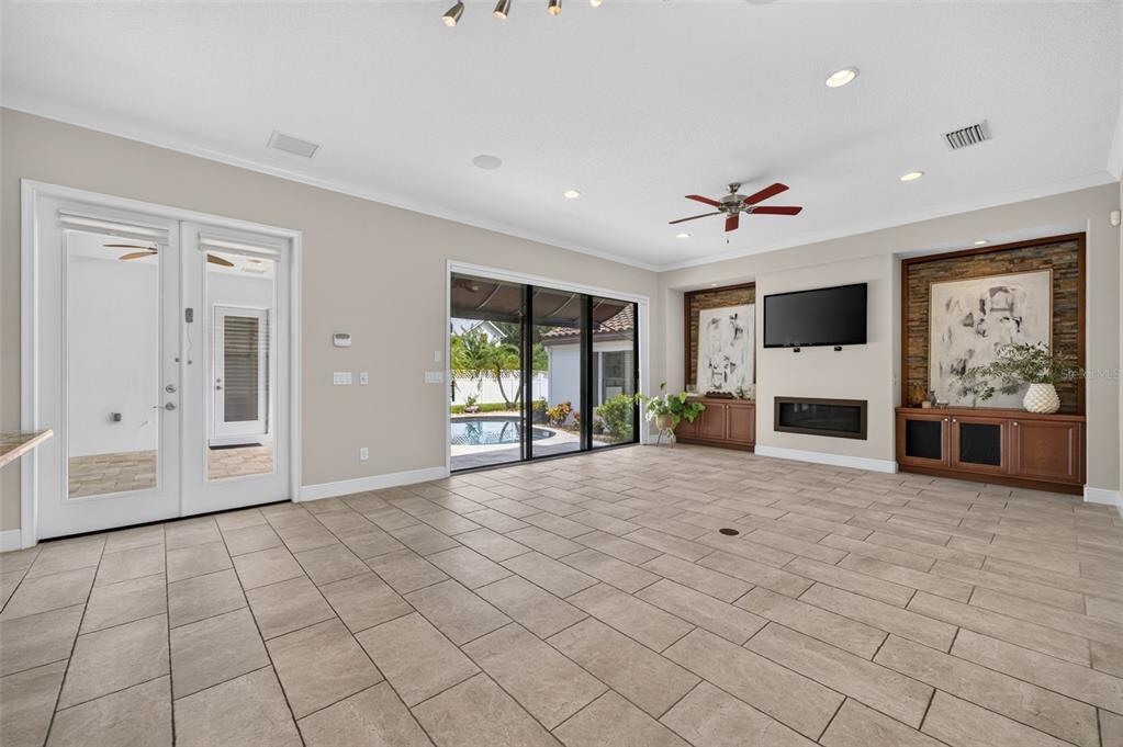 Property listing photo for 630 LIVE OAK STREET