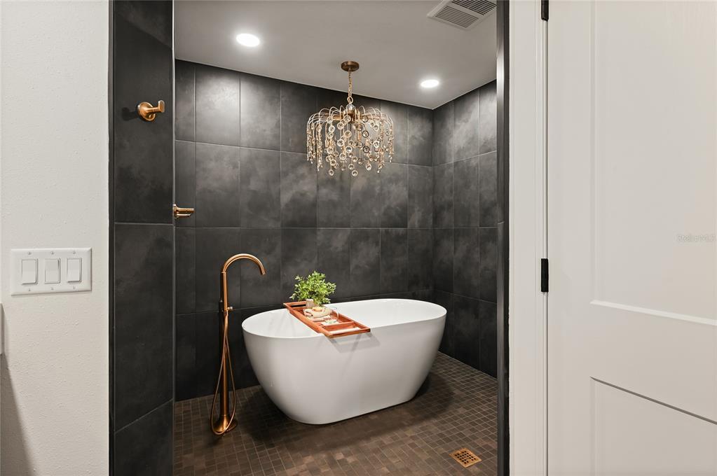 Property listing photo for 219 QUAYSIDE CIRCLE #B9