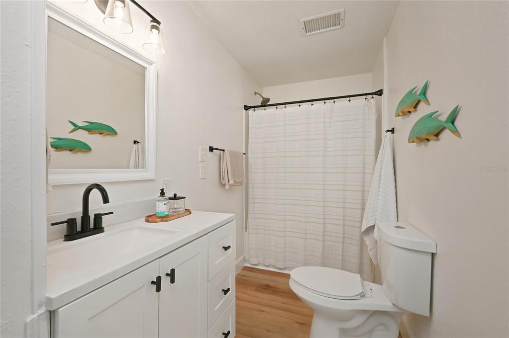 Property listing photo for 556 OLIVER DRIVE