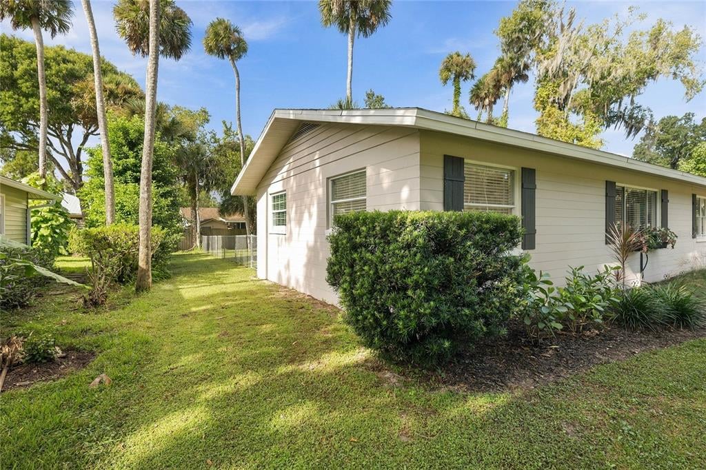Property listing photo for 556 OLIVER DRIVE