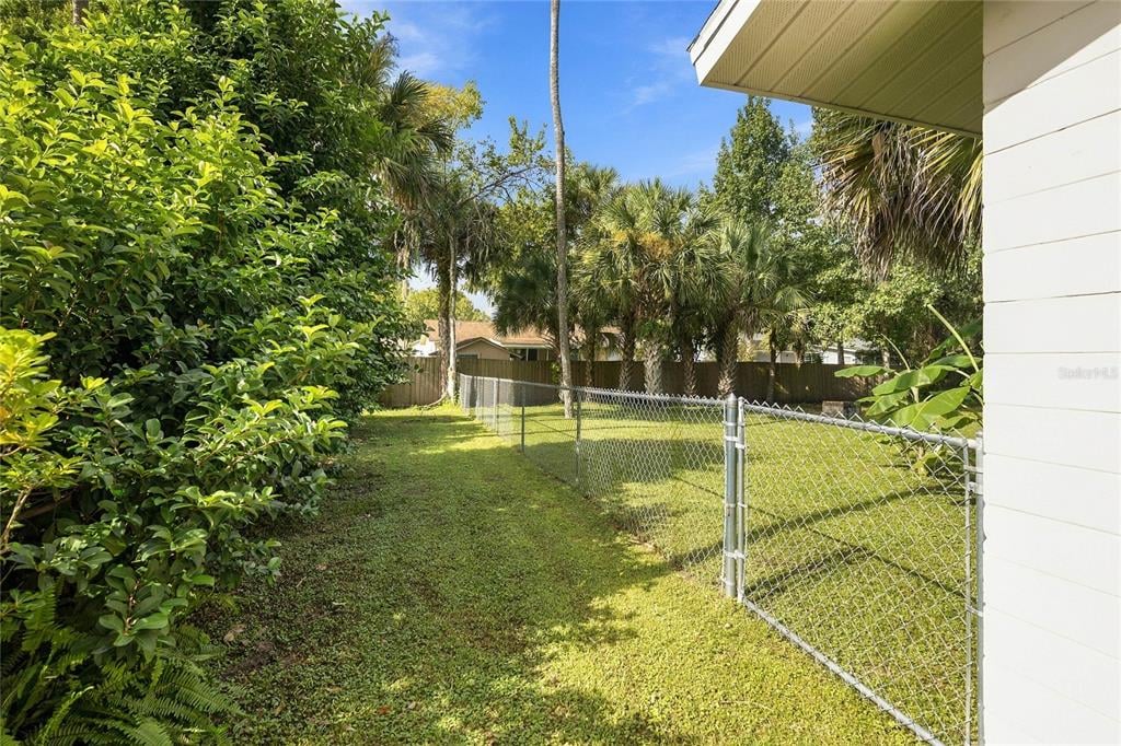 Property listing photo for 556 OLIVER DRIVE