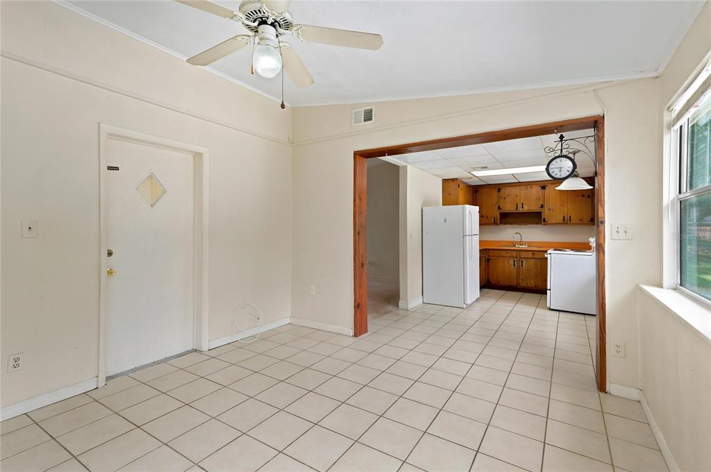 Property listing photo for 833 TURNBULL AVENUE