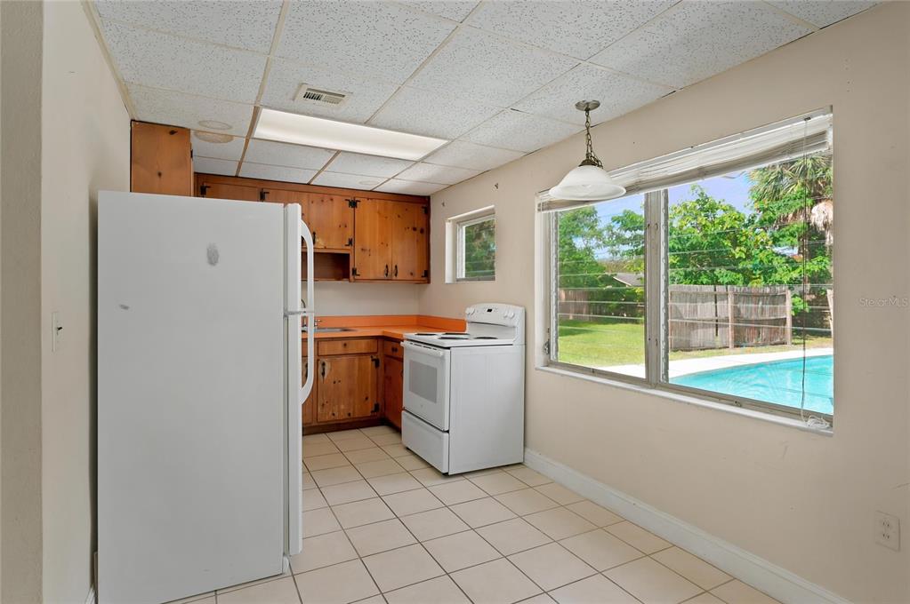 Property listing photo for 833 TURNBULL AVENUE