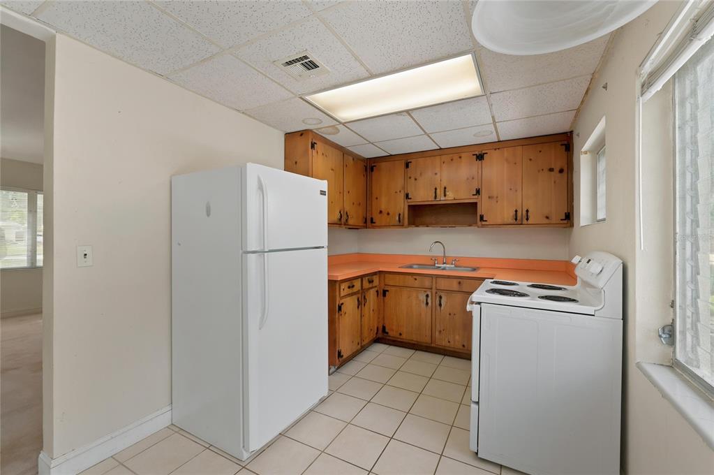 Property listing photo for 833 TURNBULL AVENUE