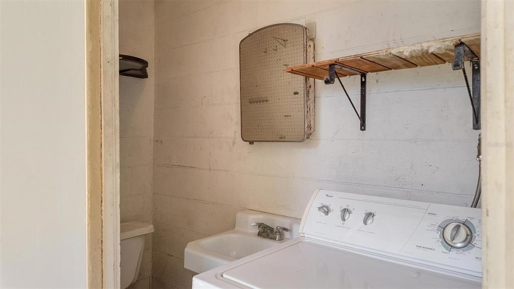 Property listing photo for 833 TURNBULL AVENUE