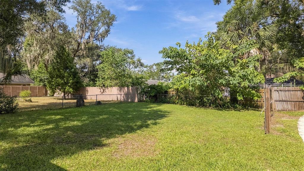 Property listing photo for 833 TURNBULL AVENUE