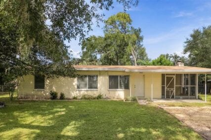 more about 833 TURNBULL AVENUE